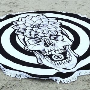 Trippy Goth Black & White Skull Oversized Round Beach Towel Picnic Blanket
